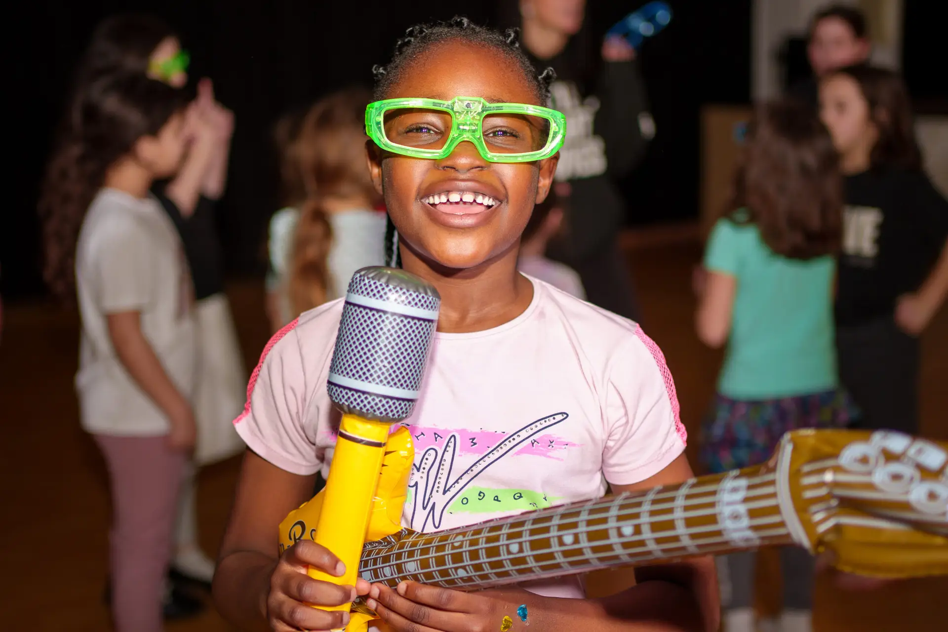 Children dancing at MOUVE holiday camp